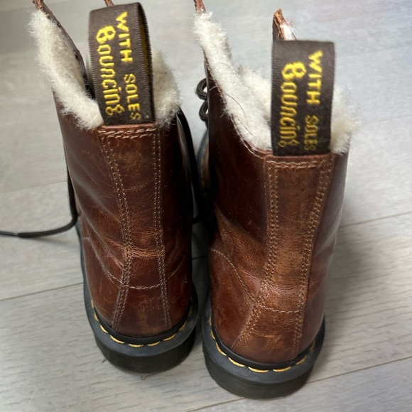 Dr Martens 1460 Women’s Fur Lined Lace up Boots Size 8 - Picture 7 of 9